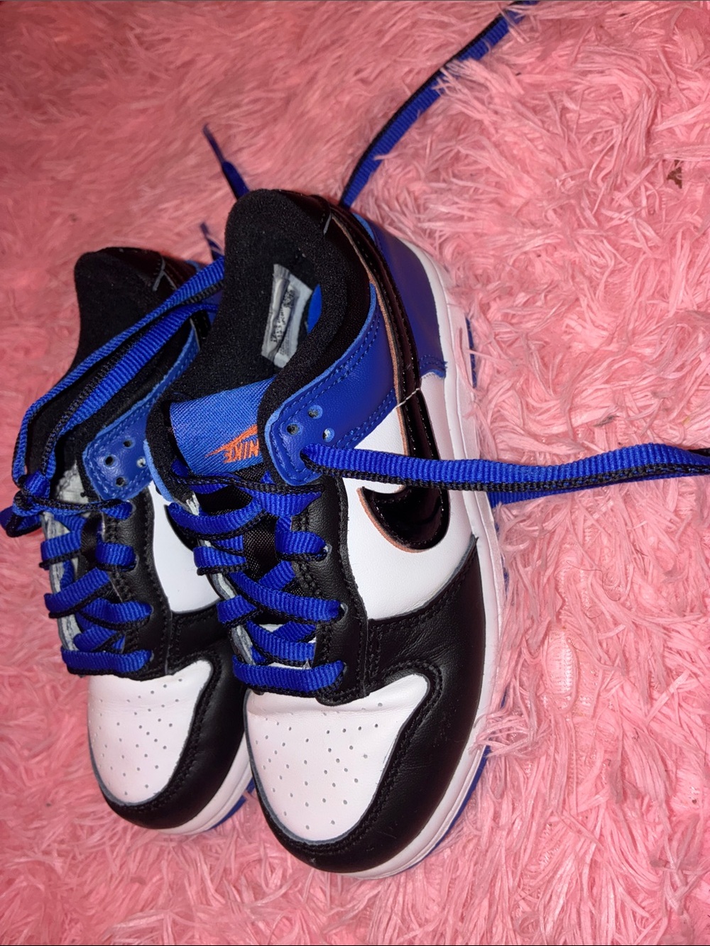Nike Kids Black White and Royal Blue Low-Top Sneakers